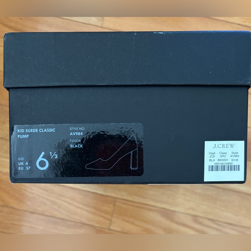 New in box J. Crew Black Kid Suede Classic stacked Heel Pumps (6) - Picture 4 of 10